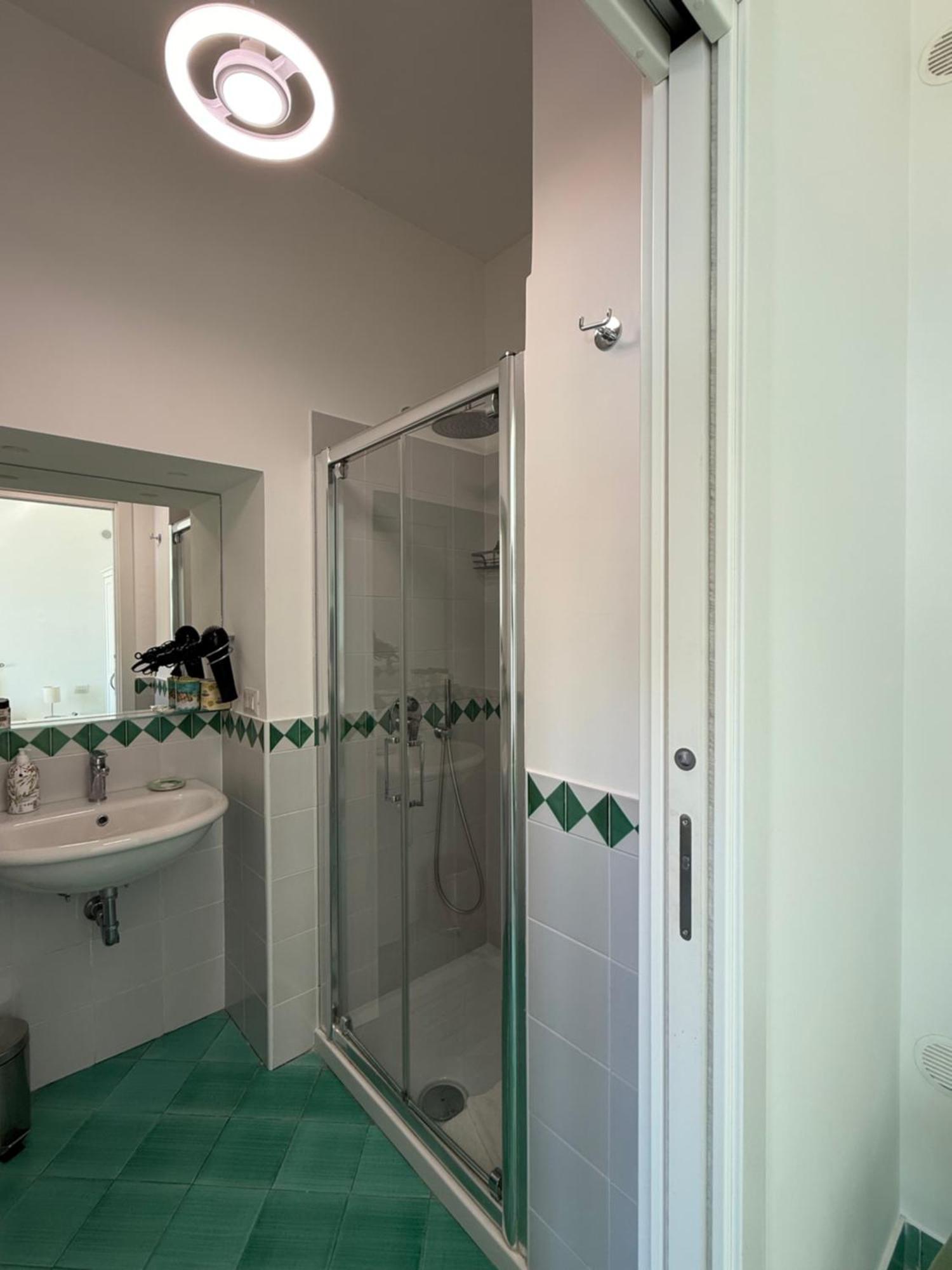 Casa Gabriella - Amalfi Coast - Free Parking - Full Sea View Villa Vietri Luaran gambar