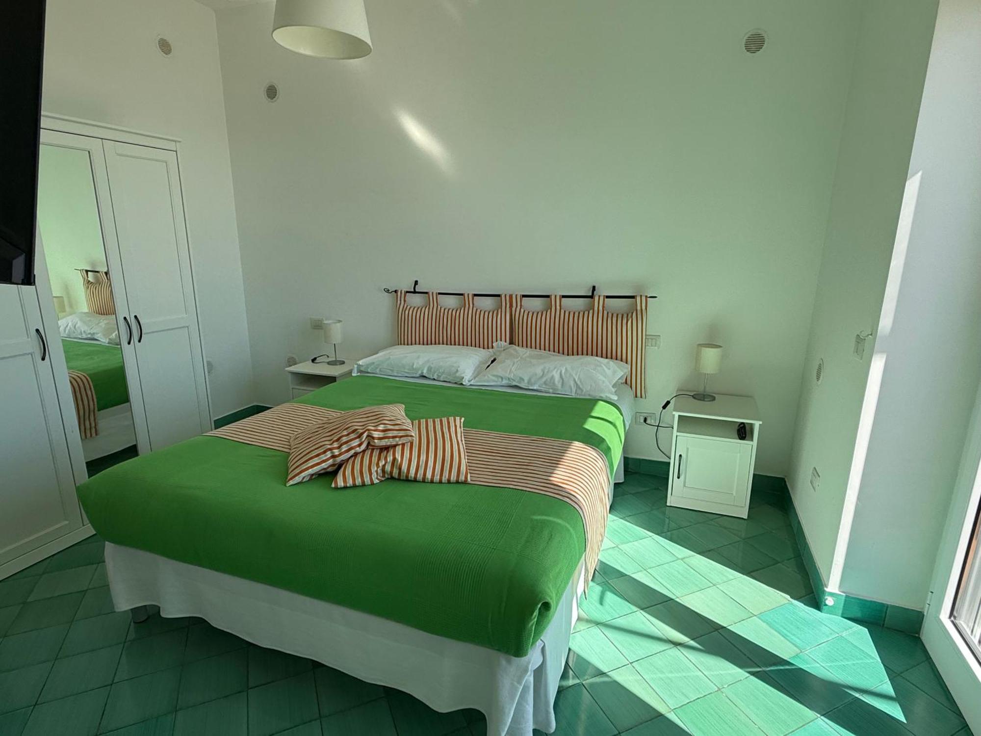 Casa Gabriella - Amalfi Coast - Free Parking - Full Sea View Villa Vietri Luaran gambar